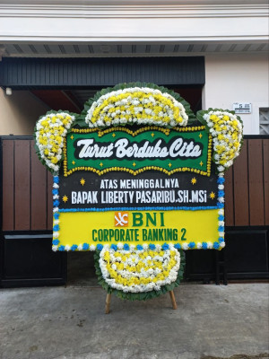 Papan Bunga Duka di Biawao