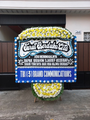 Papan Bunga Duka di Biawao